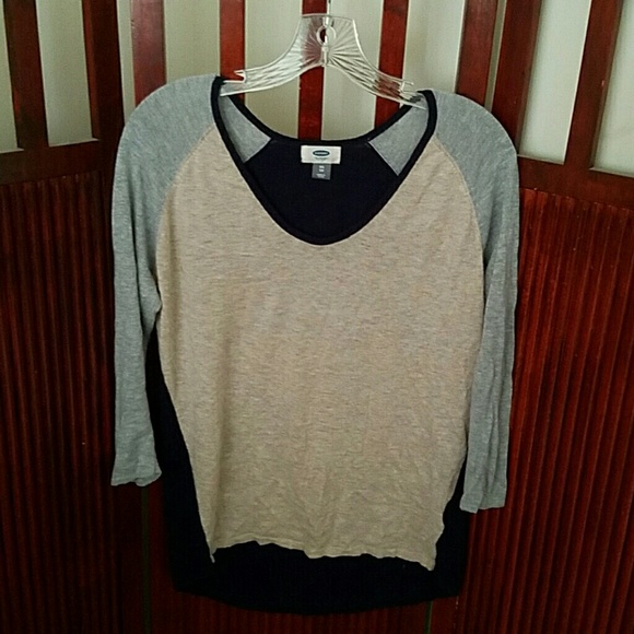 Old Navy top - Picture 1 of 2
