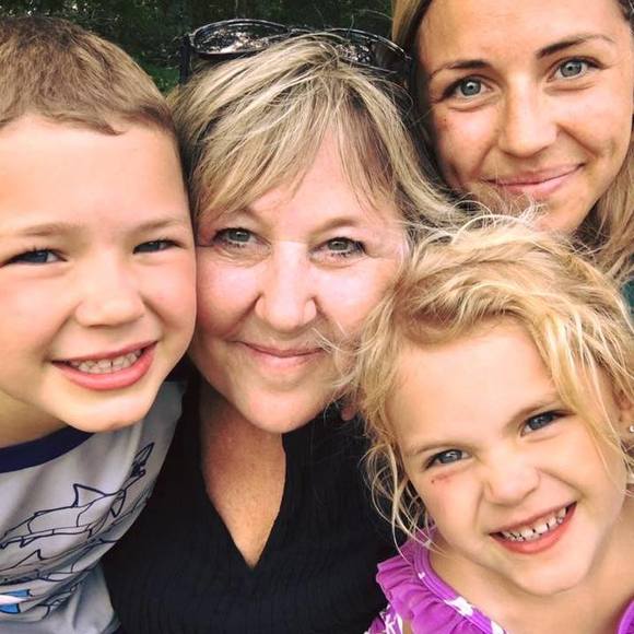 Meet your Posher, Trish - Picture 1 of 1