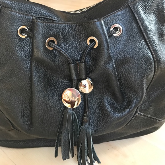 Furla Handbags - Black pebbled leather Furla shoulder purse
