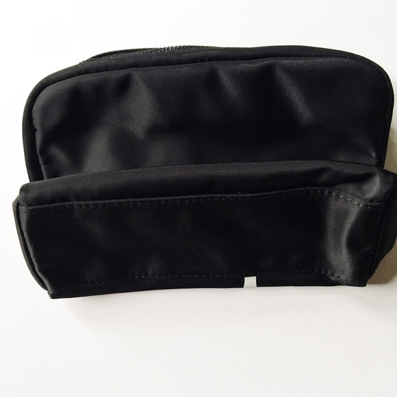 NFS 🚫 Kylie Cosmetics Lips Makeup Bag - Picture 3 of 4