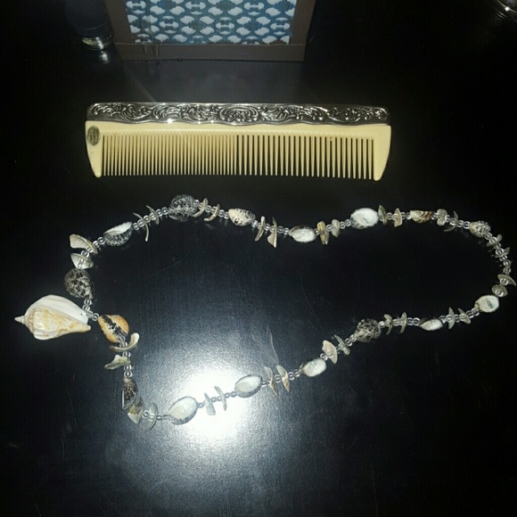 Shell Necklace Conch Beach - Picture 2 of 4