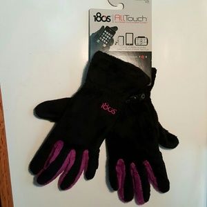 180s PLUSH Small Black Gloves w/ Purple Trim