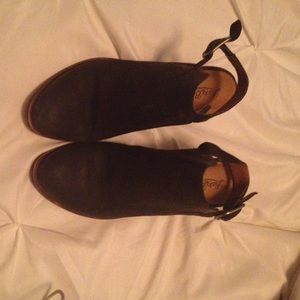 Lucky Brand booties black