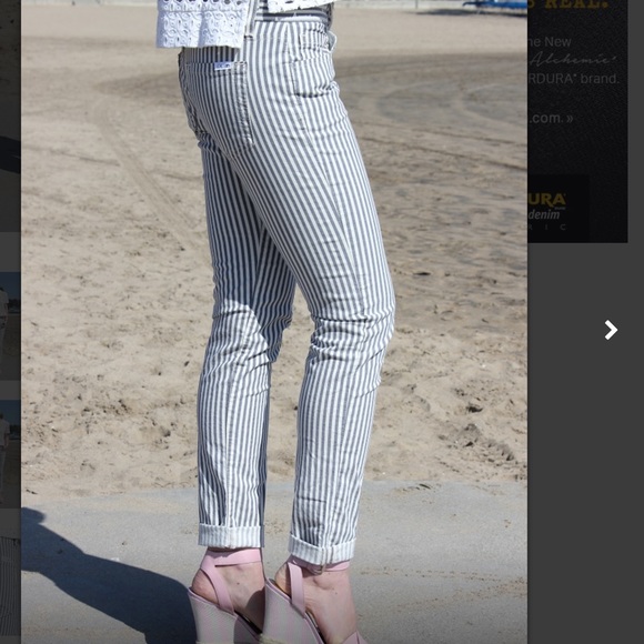 One pair left! Weekender collection in blueberry - Picture 2 of 3