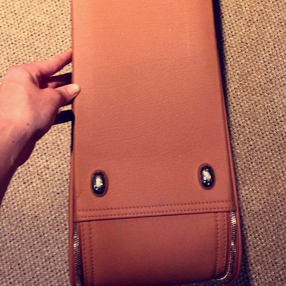 !!!HOST PICK!!! Maserati Quattroporte Luggage - Picture 8 of 8