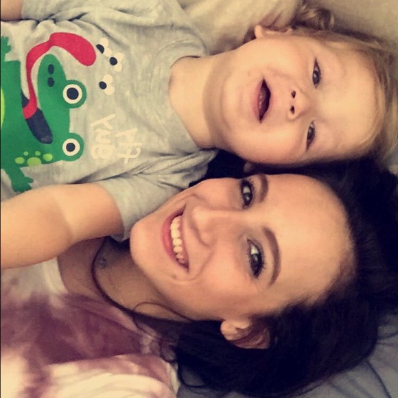 Meet your Posher, Mackenzie - Picture 2 of 2