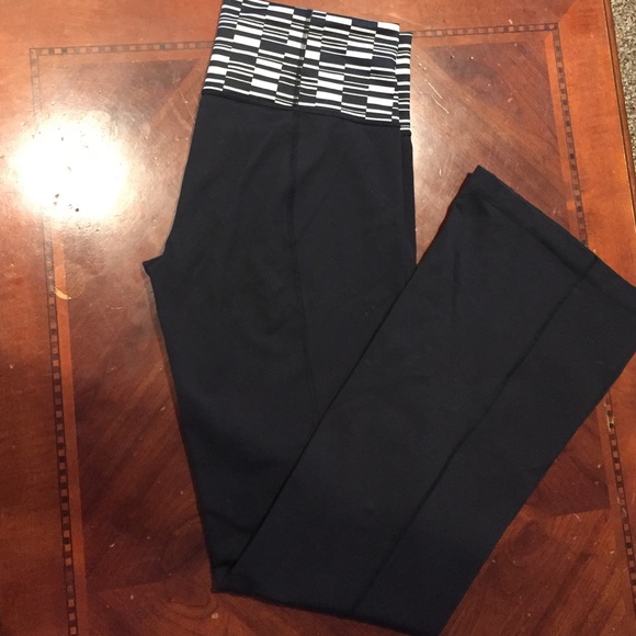 Lululemon Groove Pants Size 12