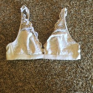 VS lace plunge bralette size S