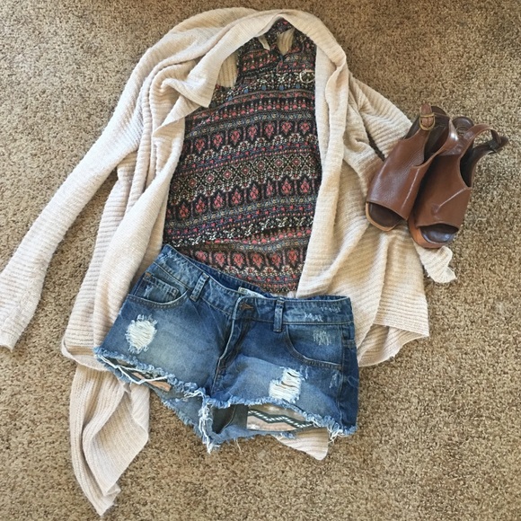 Tank top - Picture 3 of 4