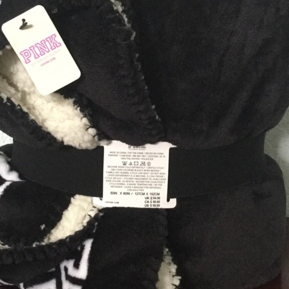 VS Pink Sherpa - Picture 3 of 4