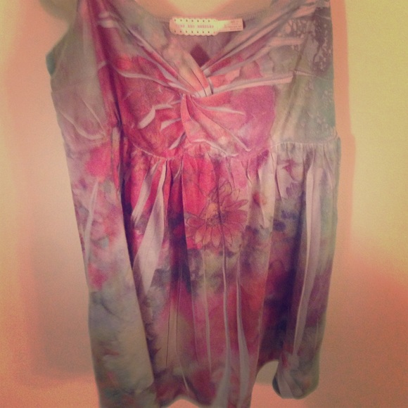 Pins and Needles water print tank