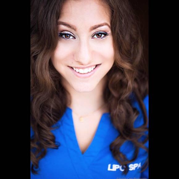 Meet your Posher, Brittany - Picture 1 of 1