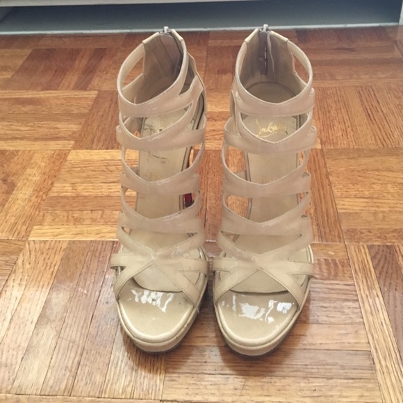 Christian Louboutin nude pumps