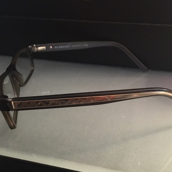 Burberry unscripted eyeglasses - Picture 2 of 2