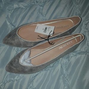 NWT Brushed Gold Flat