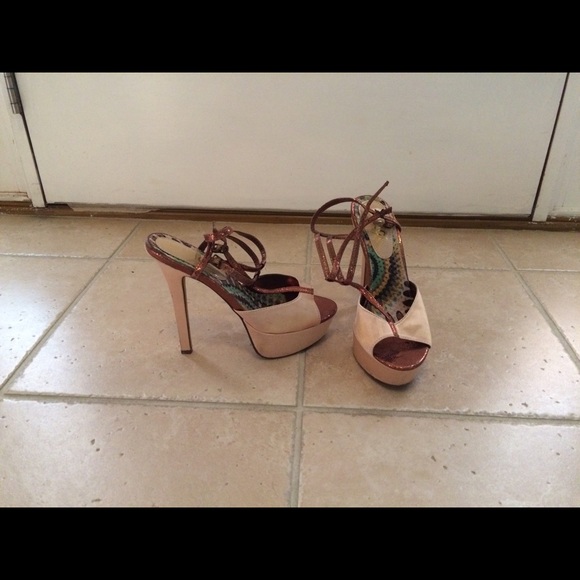 champagne heels size 8.5
