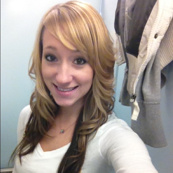 Meet your Posher, Erin - Picture 4 of 4