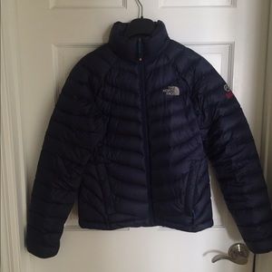 NorthFace puffer jacket! Beautiful navy color