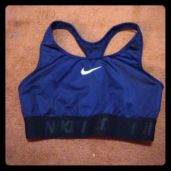 Nike pro sports bra