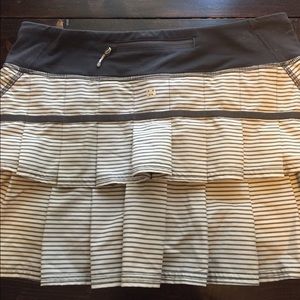 Lululemon pace setter skirt