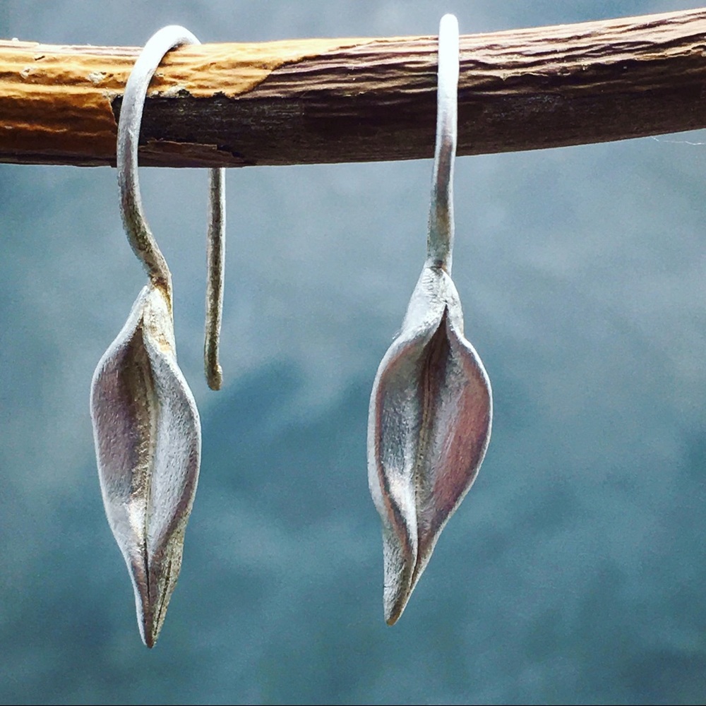 Matana Silver leaf earrings earrings