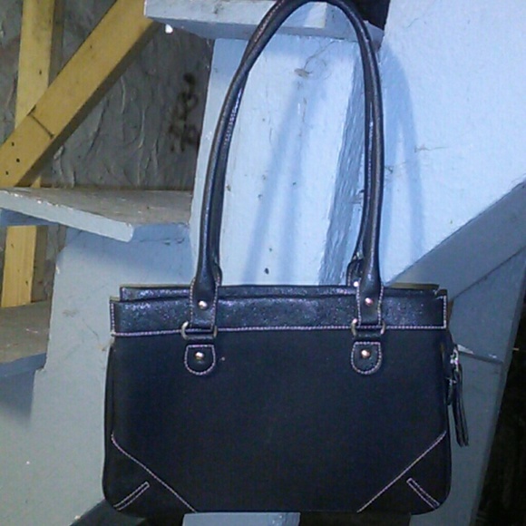 Black perse - Picture 1 of 2