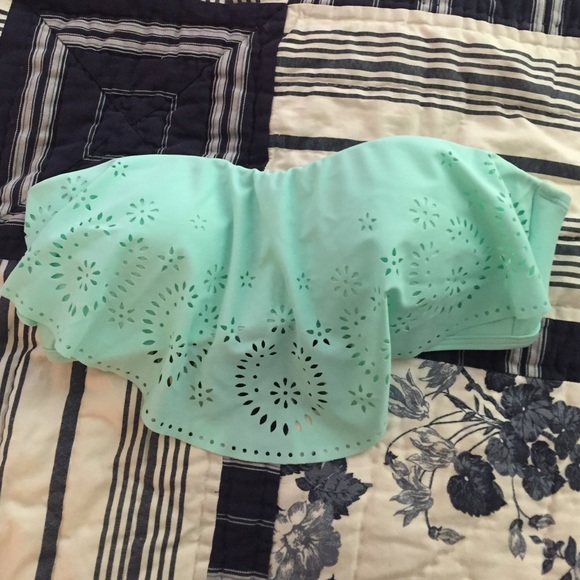 Bathing suit top