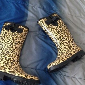Cheetah rain boots