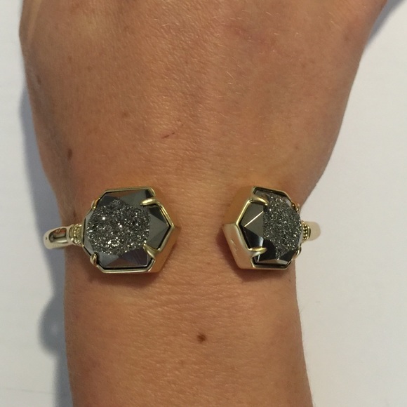 Kendra Scott bracelet