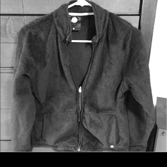 Dakini black zip up