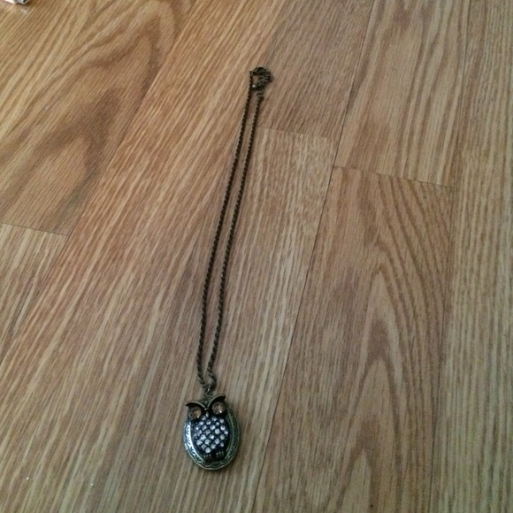 Owl earrings and necklace bundle! - Picture 3 of 3