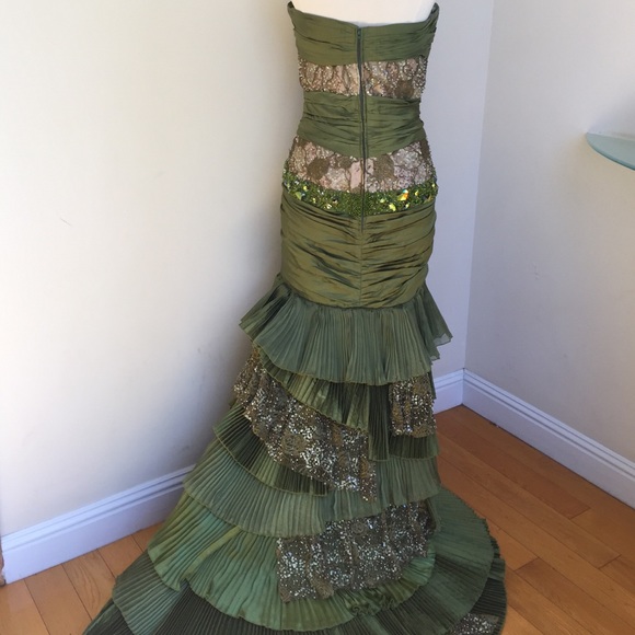 Handmade custom couture silk satin down - Picture 3 of 4