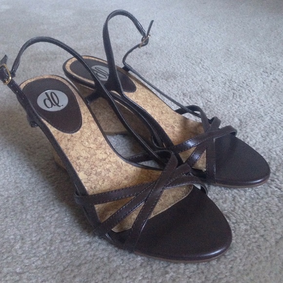 Brown wedges
