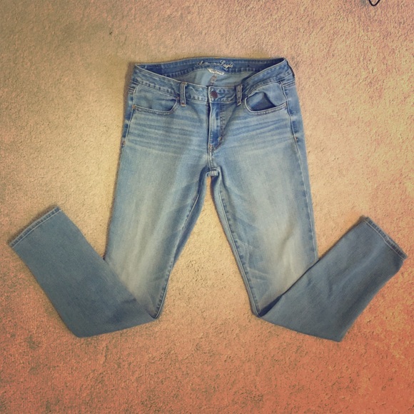 Light wash American Eagle jegging