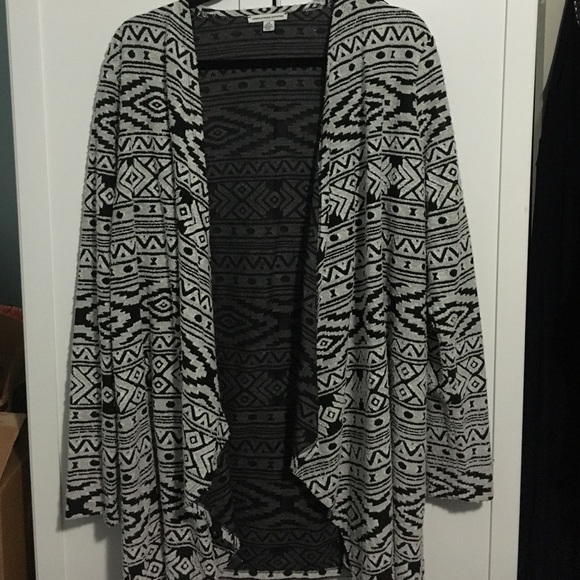 American Eagle Aztec Print Cardigan