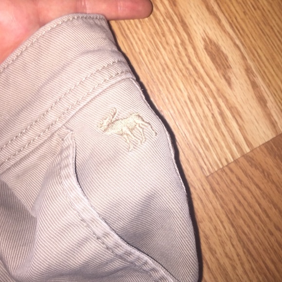 Shorts - Picture 3 of 3