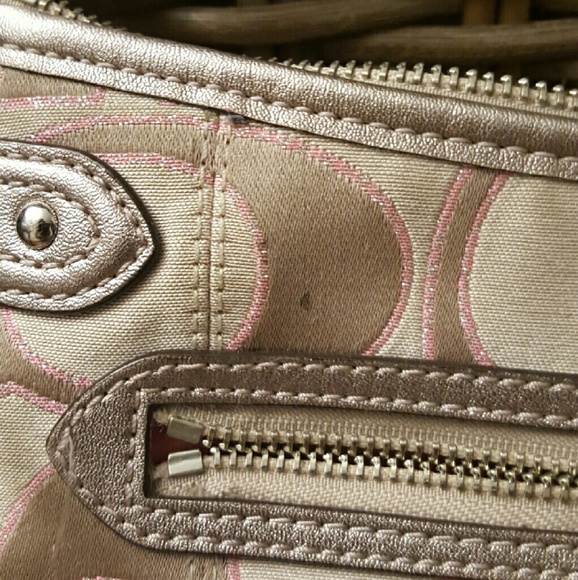 Authentic Coach purse - Picture 2 of 4