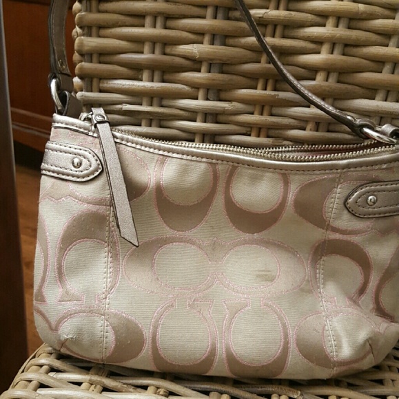 Authentic Coach purse - Picture 4 of 4