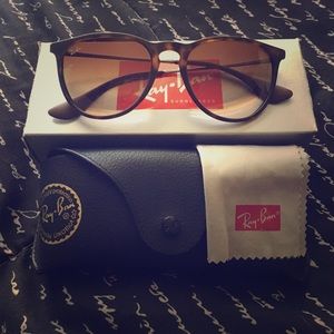 "Erika" Ray-Bans