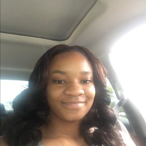 Meet your Posher, Brittney