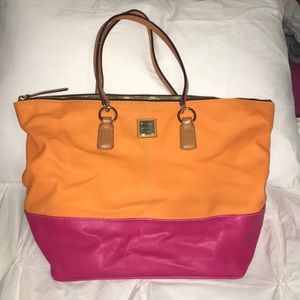 Dooney & Bourke tote