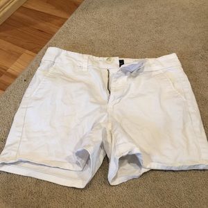 White high waisted shorts