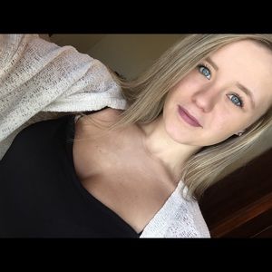 Meet your Posher, Kayla