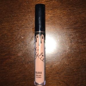 Kylie lip gloss