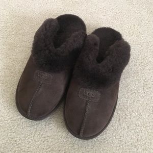 Chocolate Brown Ugg Slippers