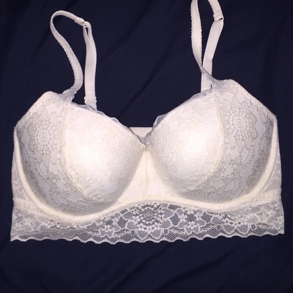 Victoria's Secret, Lace Bralet