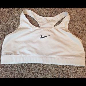 Nike sports bra. XL. Worn twice.