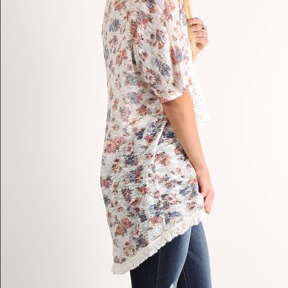 Floral Print Sweater Kimono - Picture 2 of 4