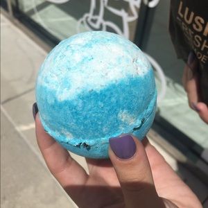 Meet your Posher, Emilee