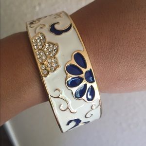 Enamel bracelet